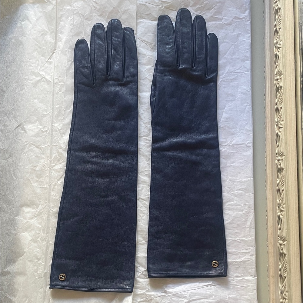 Gucci blue leather gloves size 8